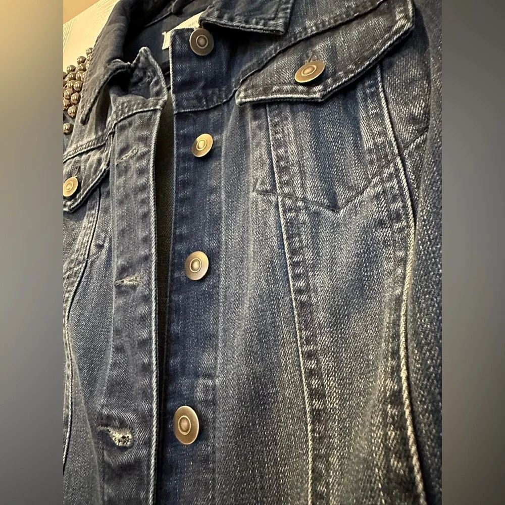 Studded Denim Trucker Jacket Size Medium - Picture 10 of 10